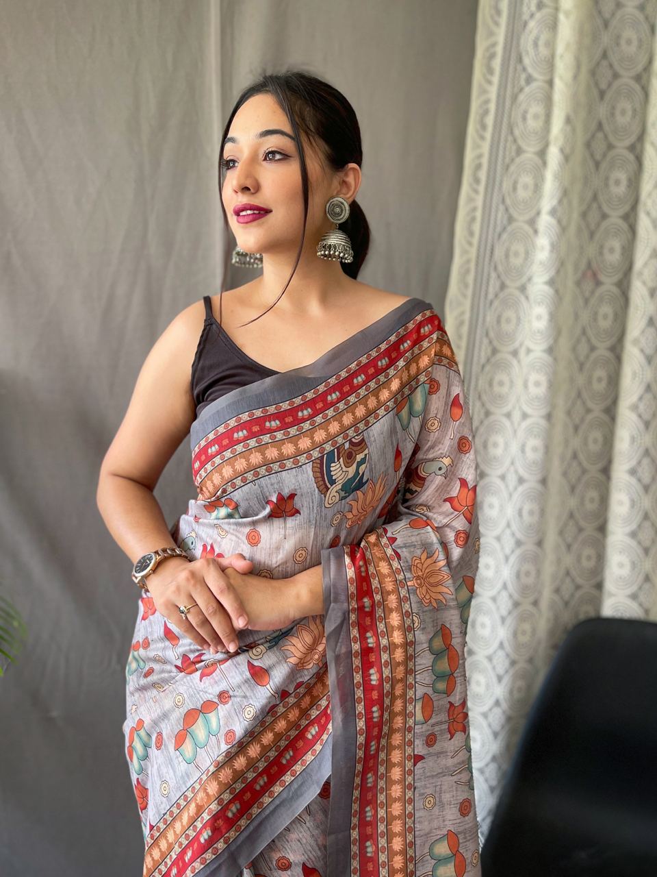 Women's Artistic Terracotta Orange Linen Saree with Kalamkari Inspired Print & Tassel Detailing – Perfect for Casual Festivities & Cultural Events - Image 10